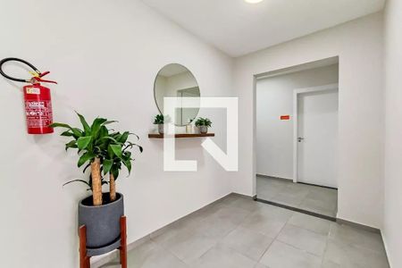 Studio para alugar com 27m², 1 quarto e sem vaga Studio para alugar com 27m², 1 quarto e sem vagaHall de entrada