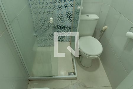 Banheiro  de kitnet/studio para alugar com 1 quarto, 30m² em Centro, Niterói