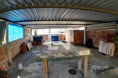 Casa à venda com 170m², 2 quartos e sem vaga Casa à venda com 170m², 2 quartos e sem vagaGaragem