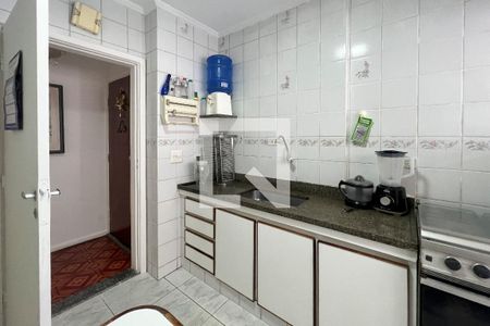 Apartamento à venda com 98m², 2 quartos e sem vaga Apartamento à venda com 98m², 2 quartos e sem vagaCozinha