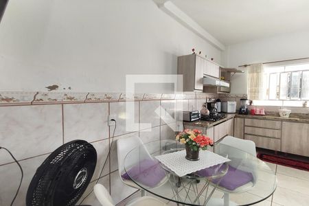 Casa à venda com 129m², 2 quartos e 1 vaga Casa à venda com 129m², 2 quartos e 1 vagaCozinha