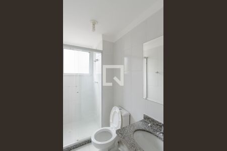 Banheiro da suíte de apartamento para alugar com 2 quartos, 56m² em Planalto, São Bernardo do Campo