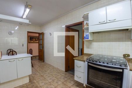 Casa à venda com 341m², 4 quartos e 4 vagasCozinha