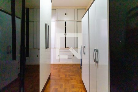 Closet da Suíte 01 de casa à venda com 2 quartos, 236m² em Vila Regente Feijó, São Paulo