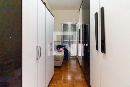 Closet da Suíte 01 de casa à venda com 2 quartos, 236m² em Vila Regente Feijó, São Paulo