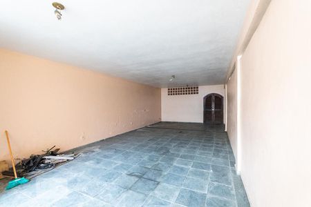 Casa para alugar com 250m², 3 quartos e 4 vagas Casa para alugar com 250m², 3 quartos e 4 vagasGaragem