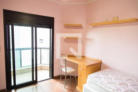 Apartamento à venda com 159m², 3 quartos e 4 vagasQuarto 2