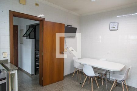 Apartamento à venda com 159m², 3 quartos e 4 vagasCozinha