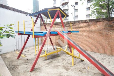 Apartamento à venda com 159m², 3 quartos e 4 vagasÁrea Comum - Playground