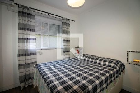 Quarto 1 de apartamento para alugar com 2 quartos, 55m² em Jardim Carvalho, Porto Alegre