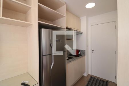 Cozinha e Quarto  de kitnet/studio para alugar com 1 quarto, 19m² em Jardim Brasília (zona Norte), São Paulo