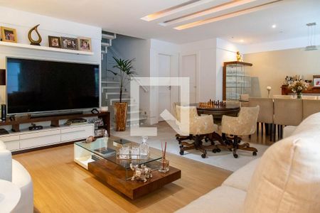 Sala de casa de condomínio à venda com 4 quartos, 280m² em Recreio dos Bandeirantes, Rio de Janeiro