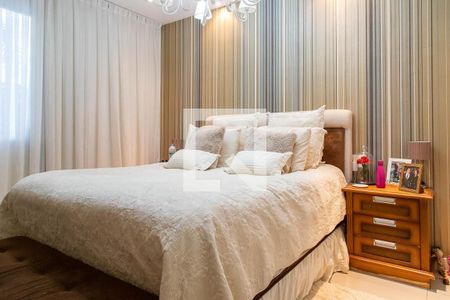 Casa de condomínio à venda com 280m², 4 quartos e 2 vagas Casa de condomínio à venda com 280m², 4 quartos e 2 vagasSuíte Master