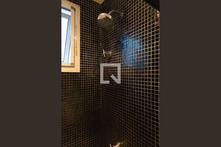 Casa de condomínio à venda com 280m², 4 quartos e 2 vagas Casa de condomínio à venda com 280m², 4 quartos e 2 vagasBanheiro da suíte 1