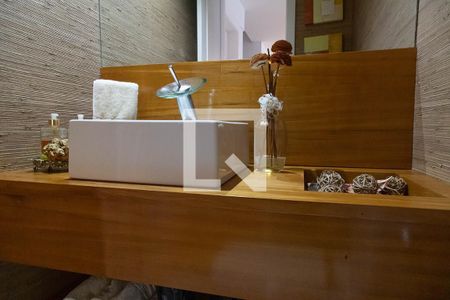 Casa de condomínio à venda com 280m², 4 quartos e 2 vagas Casa de condomínio à venda com 280m², 4 quartos e 2 vagasLavabo