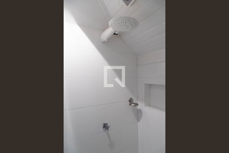 Casa de condomínio à venda com 280m², 4 quartos e 2 vagas Casa de condomínio à venda com 280m², 4 quartos e 2 vagasBanheiro da suíte 3