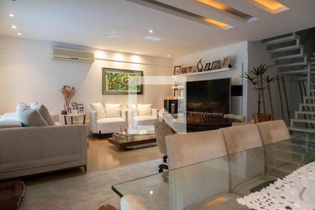 Sala de casa de condomínio à venda com 4 quartos, 280m² em Recreio dos Bandeirantes, Rio de Janeiro