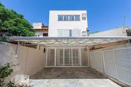 Casa à venda com 273m², 4 quartos e 2 vagasFachada