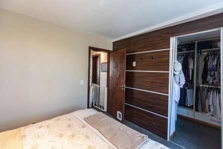 Casa à venda com 273m², 4 quartos e 2 vagasQuarto 4