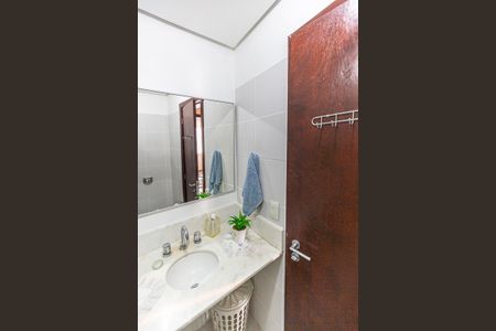 Casa à venda com 273m², 4 quartos e 2 vagasBanheiro