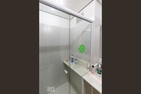 Casa à venda com 273m², 4 quartos e 2 vagasBanheiro