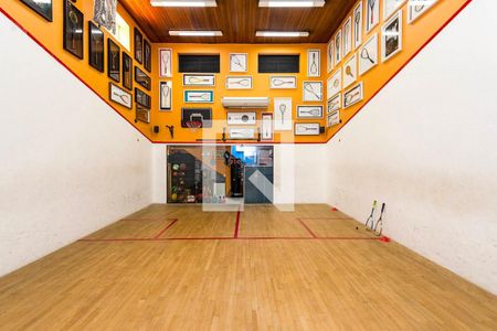 Apartamento à venda com 82m², 1 quarto e 1 vagaQuadra