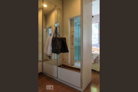 Apartamento à venda com 108m², 3 quartos e 1 vagaCloset do Quarto 1 - Suíte