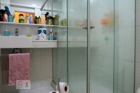 Apartamento à venda com 108m², 3 quartos e 1 vagaBanheiro do Quarto 1 - Suíte