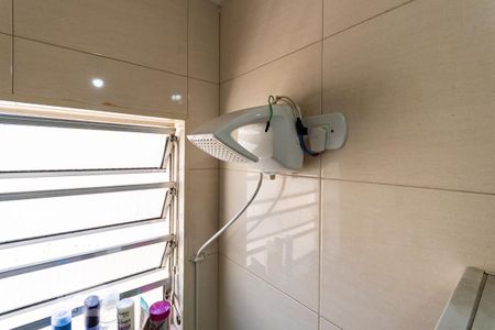 Casa à venda com 150m², 3 quartos e 2 vagasBanheiro 