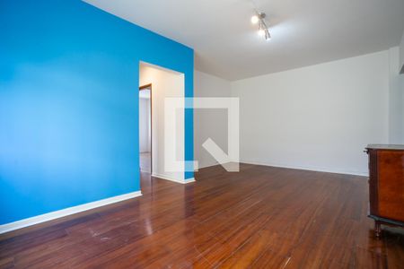 Apartamento à venda com 90m², 2 quartos e 1 vagaSala