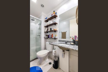 Apartamento à venda com 54m², 2 quartos e 2 vagasBanheiro Social