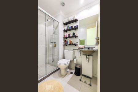 Apartamento à venda com 54m², 2 quartos e 2 vagasBanheiro da Suíte