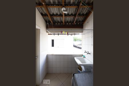 Casa à venda com 230m², 3 quartos e 1 vaga Casa à venda com 230m², 3 quartos e 1 vagaÁrea de Serviço