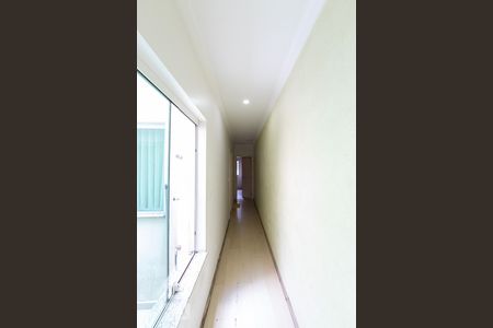 Casa à venda com 230m², 3 quartos e 1 vaga Casa à venda com 230m², 3 quartos e 1 vagaCorredor