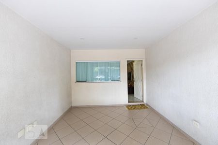 Casa à venda com 230m², 3 quartos e 1 vaga Casa à venda com 230m², 3 quartos e 1 vagaGaragem