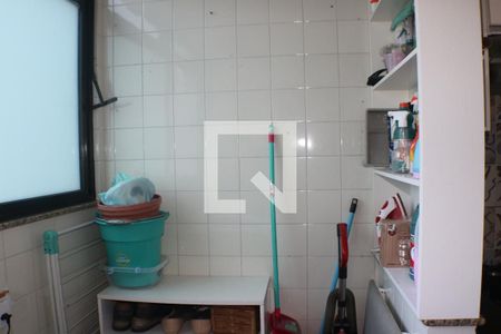 Apartamento à venda com 95m², 3 quartos e 1 vagaÁrea de Serviço