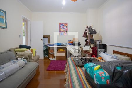 Casa à venda com 252m², 4 quartos e 2 vagasQuarto 4