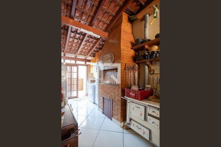 Casa à venda com 252m², 4 quartos e 2 vagasChurrasqueira