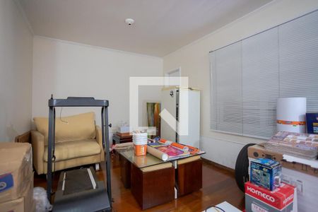 Casa à venda com 252m², 4 quartos e 2 vagasSala 2