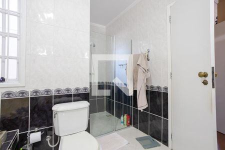 Casa à venda com 252m², 4 quartos e 2 vagasBanheiro da Suíte