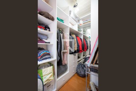 Casa à venda com 252m², 4 quartos e 2 vagasCloset do Quarto 4