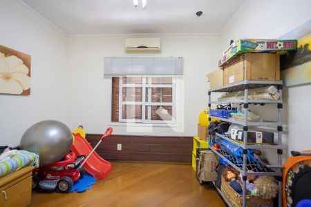 Casa à venda com 252m², 4 quartos e 2 vagasQuarto 1