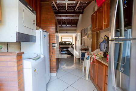 Casa à venda com 252m², 4 quartos e 2 vagasChurrasqueira