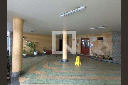 Apartamento à venda com 50m², 1 quarto e sem vagaFachada e portaria