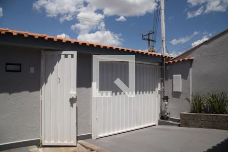 Casa para alugar com 220m², 3 quartos e 2 vagasPortão da garagem
