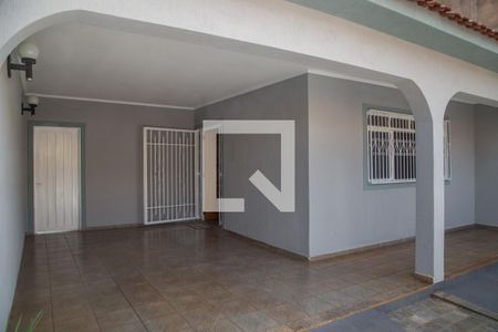 Casa para alugar com 220m², 3 quartos e 2 vagasGaragem