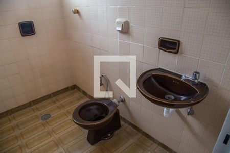 Casa para alugar com 220m², 3 quartos e 2 vagasBanheiro da suíte 2