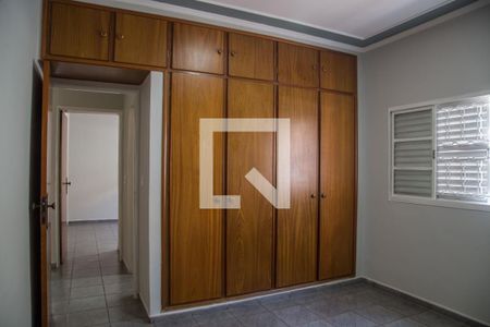 Casa para alugar com 220m², 3 quartos e 2 vagasSuíte 1