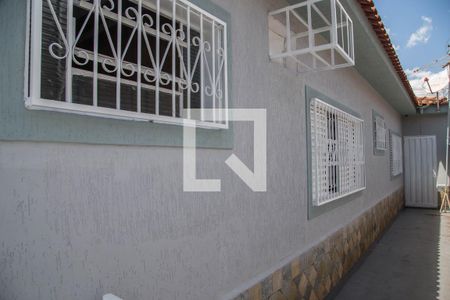 Casa para alugar com 220m², 3 quartos e 2 vagasCorredor