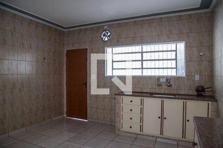 Casa para alugar com 220m², 3 quartos e 2 vagasCozinha